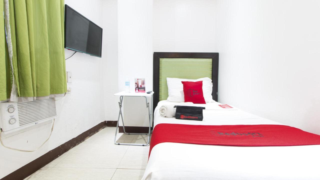 Hotel Reddoorz @ Real Fatima Tacloban à Anibong Extérieur photo