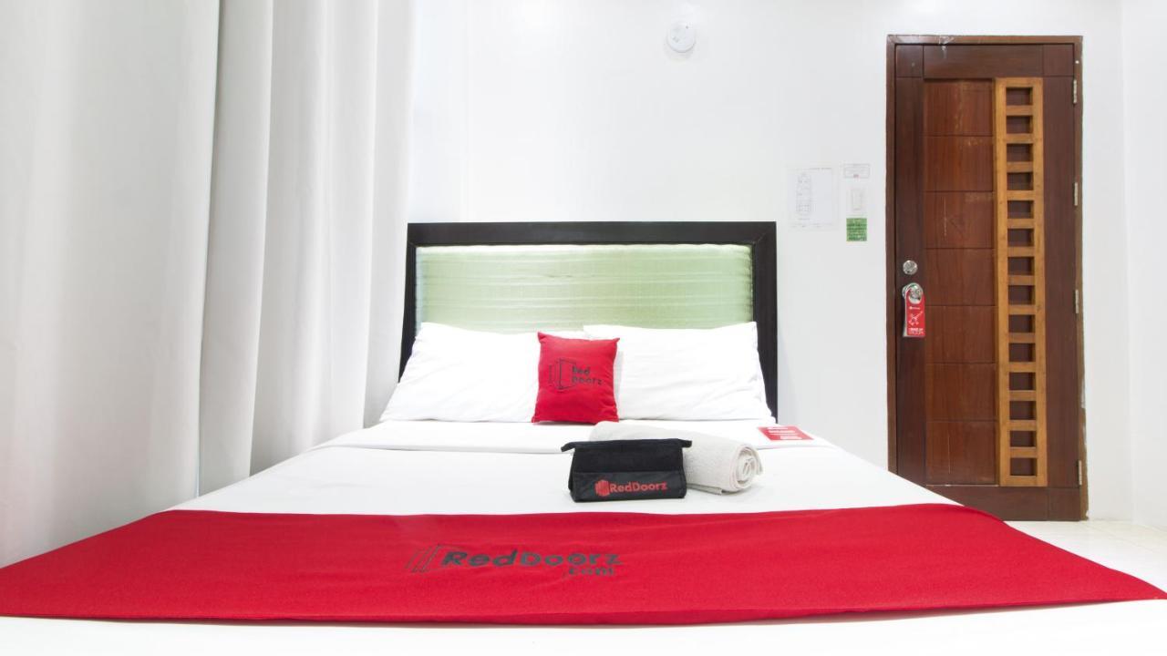 Hotel Reddoorz @ Real Fatima Tacloban à Anibong Extérieur photo