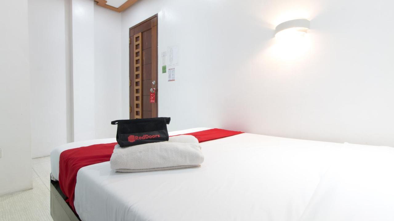 Hotel Reddoorz @ Real Fatima Tacloban à Anibong Extérieur photo