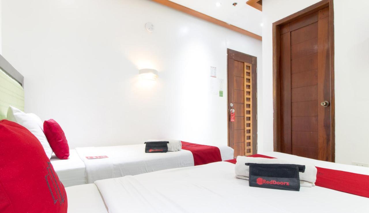 Hotel Reddoorz @ Real Fatima Tacloban à Anibong Extérieur photo