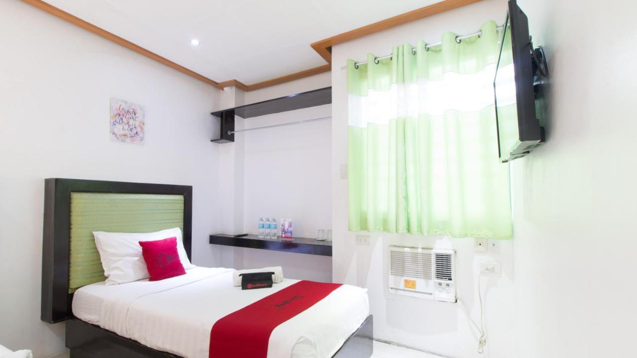 Hotel Reddoorz @ Real Fatima Tacloban à Anibong Extérieur photo