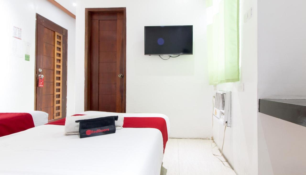 Hotel Reddoorz @ Real Fatima Tacloban à Anibong Extérieur photo