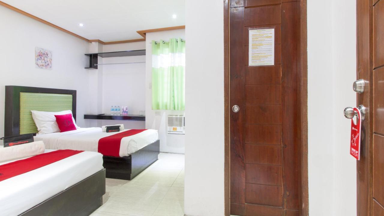 Hotel Reddoorz @ Real Fatima Tacloban à Anibong Extérieur photo